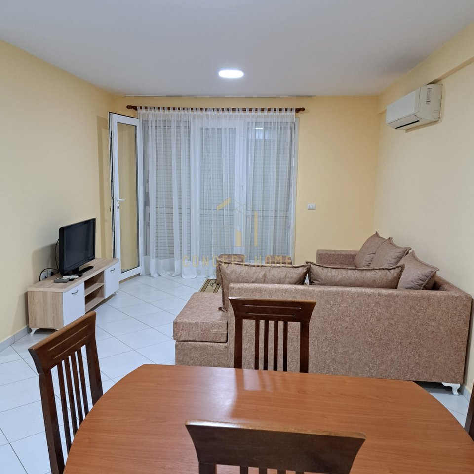 Apartament 1+1 Me Qira në Kodra e Diellit 1, Tiranë - 450€ | 67 m²