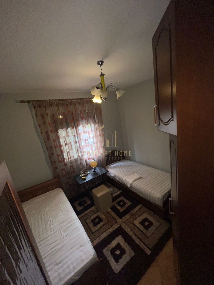 Appartamento 3+2 in Affitto nel Comune di Parigi, Tirana - 850€ | 105 m²