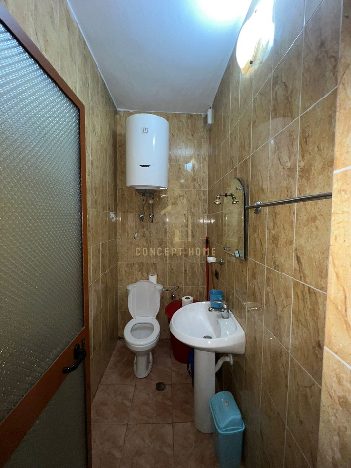 Appartamento 3+2 in Affitto nel Comune di Parigi, Tirana - 850€ | 105 m²