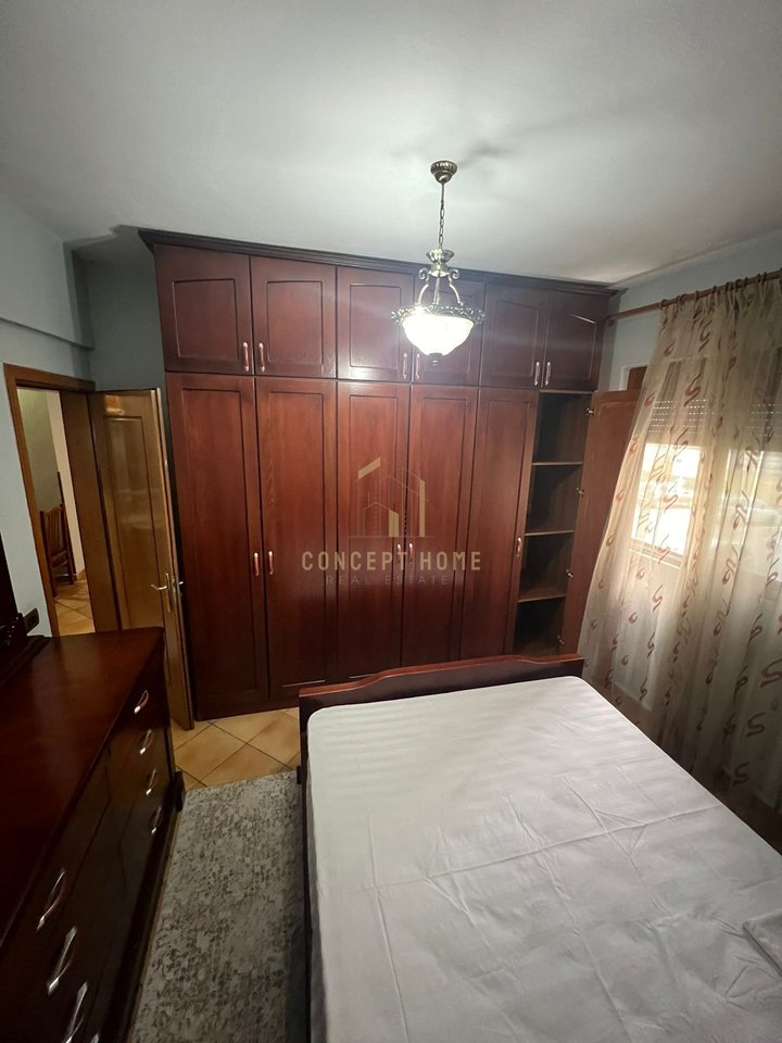 Appartamento 3+2 in Affitto nel Comune di Parigi, Tirana - 850€ | 105 m²