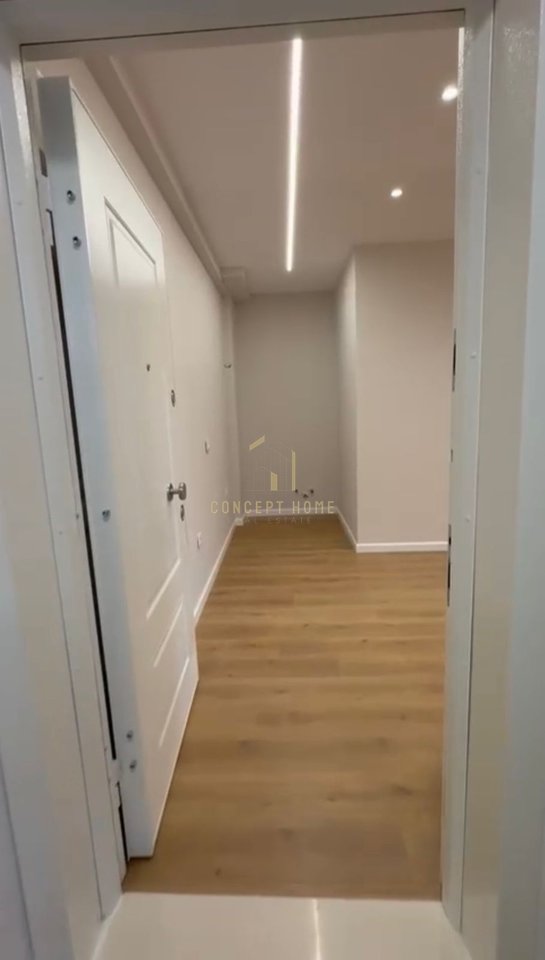Shitet apartament 1+1 prane Kodra e diellit