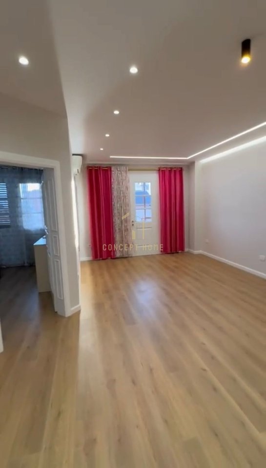 Shitet apartament 1+1 prane Kodra e diellit