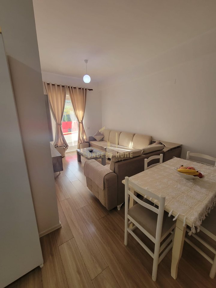Jepet me qera apartament 2+1 Ne Ali Dem