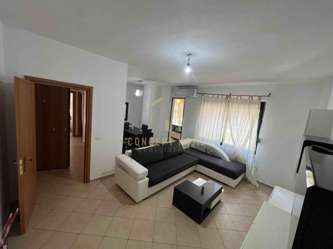 Jepet apartament me qera 2+1 tek Kodra Diellit 1/Cmimi: 500 euro
