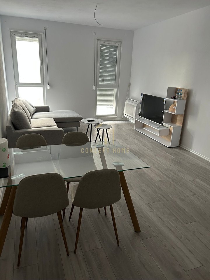Appartamento 2+1+2 in affitto a Univers City