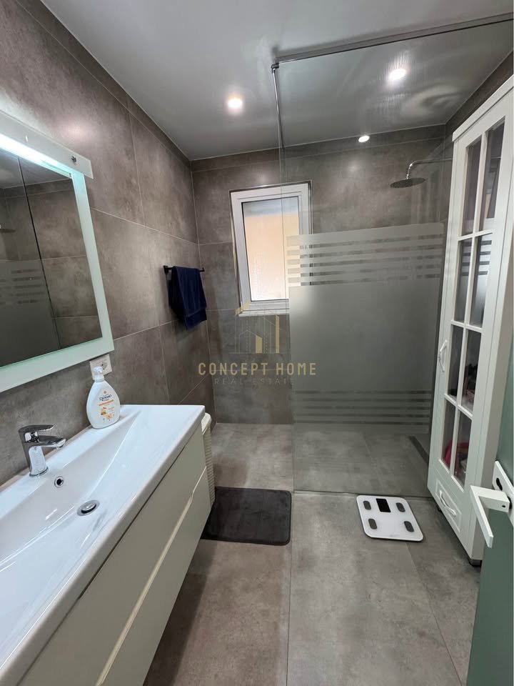 Jepet me qera apartament 2+1 ne Bllok