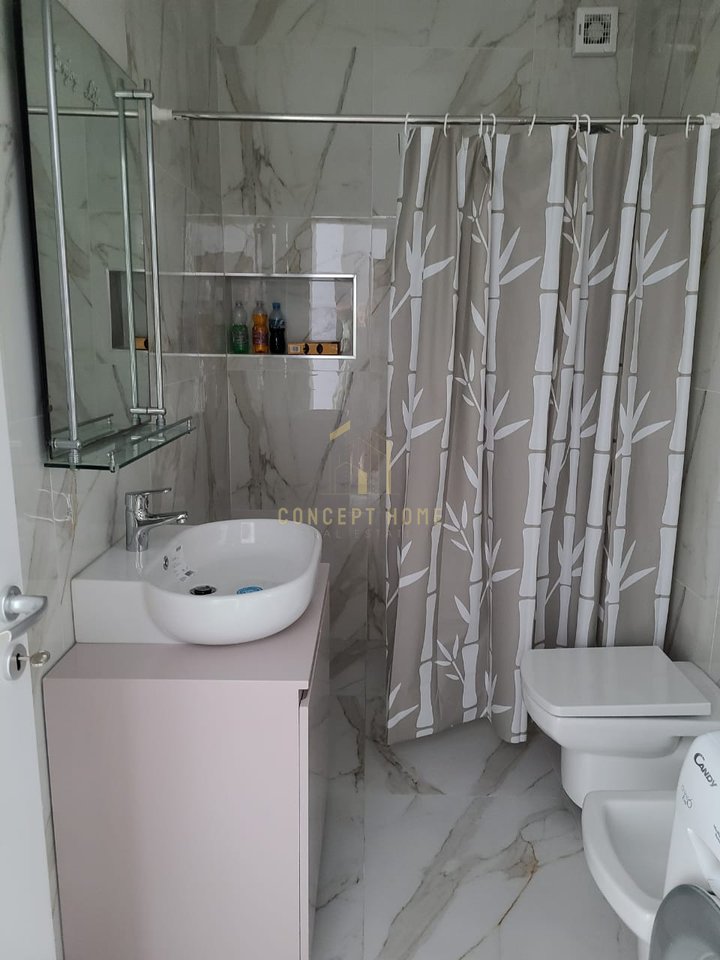 Jepet me qera Apartament 1+1 te Univers City