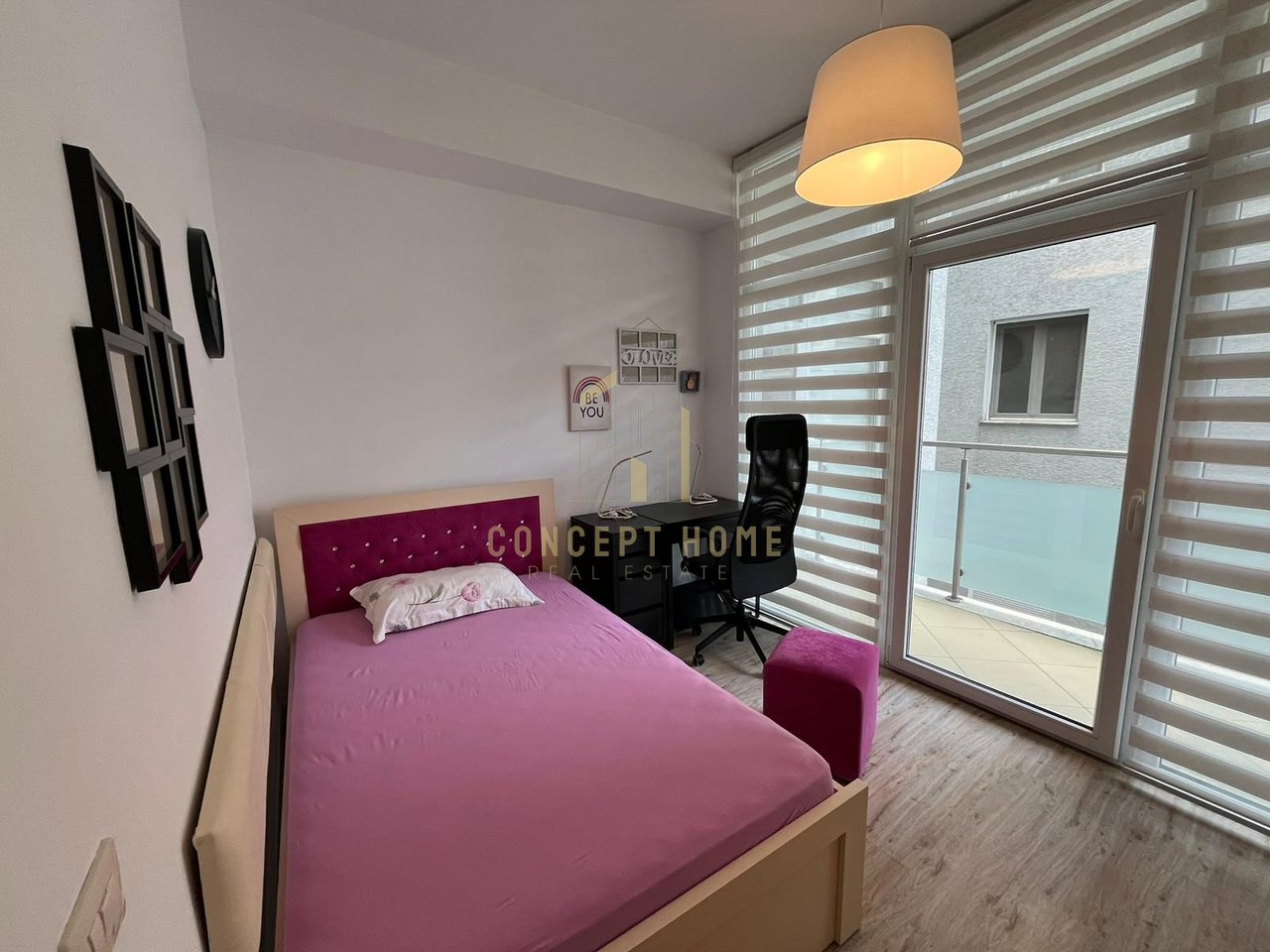 Jepet apartament me qera 2+1+2 Komuna e Parisit (Kika 2)