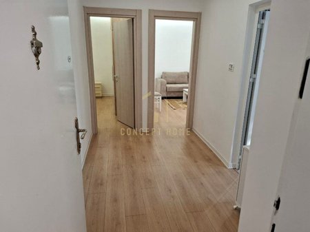 Jepet apartament me qera 1+1 Prane Stacionit te Trenit