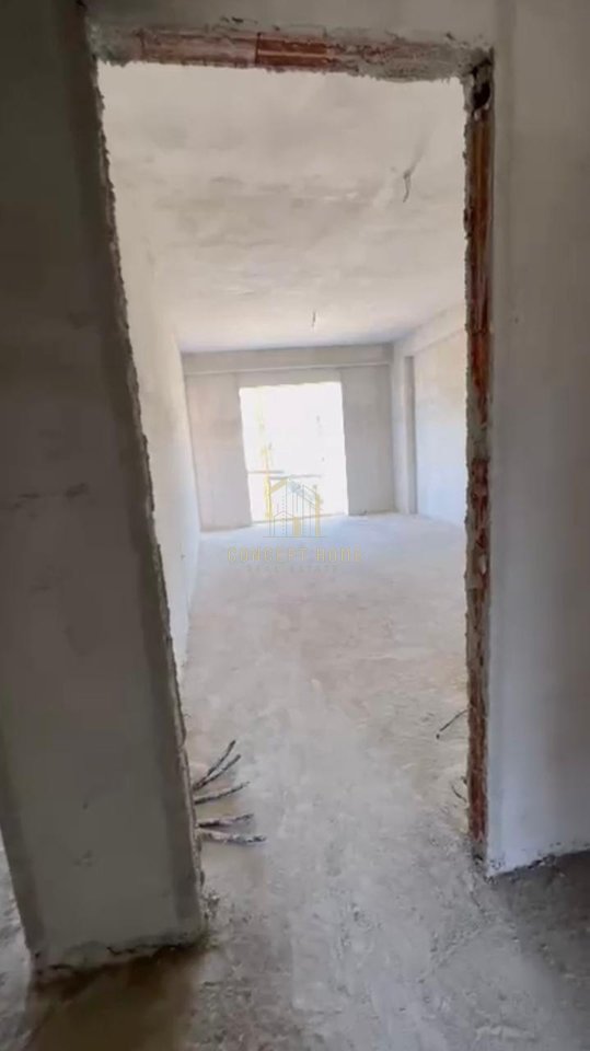 Shitet apartament 2+1 ne Paskuqan.