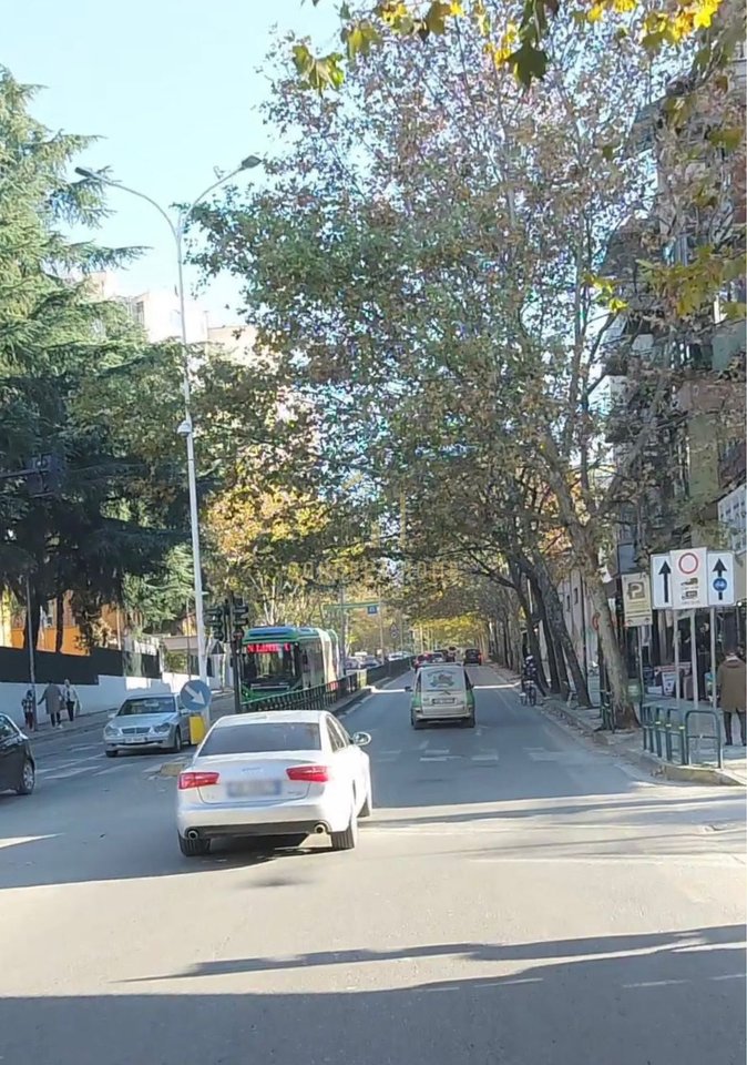 Business premises for sale on Asim Vokshi street