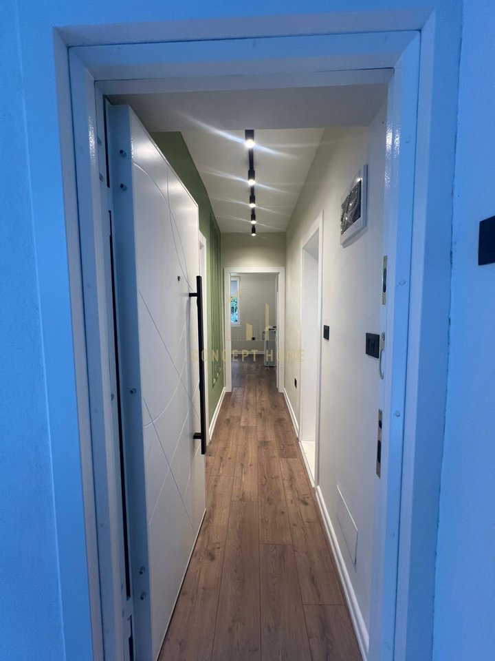 Appartamento 1+1 in Vendita a 21 Dhjetori, Tirana - 105000€ | 45 m²
