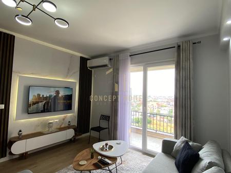 Shitet Apartament 2+1 ne Kamez