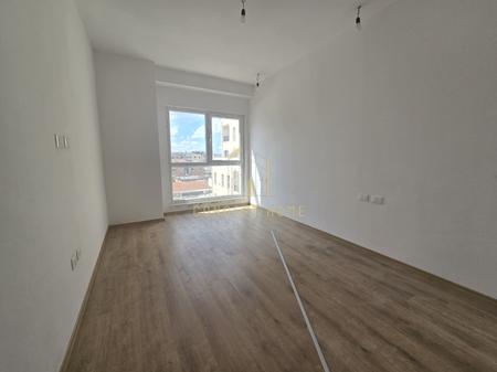 Shitet Apartament 2+1 tek Kompleksi Aura