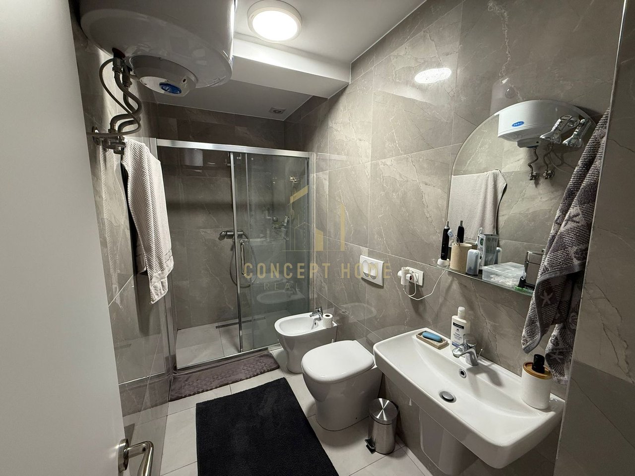 Jepet me Qera Apartament 2+1+2 ne Don Bosko (Fiori di Bosko)