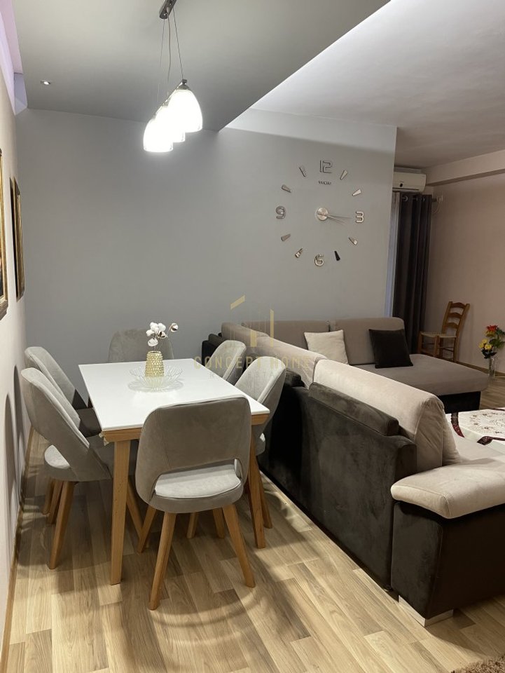 Appartamento 2+1 in affitto ad Astir