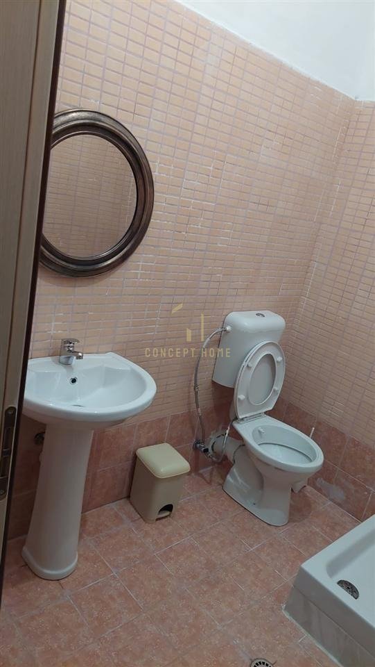 Jepet me qera apartment 2+1 ne Astir