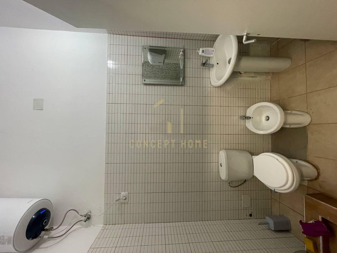 For rent 3+1+2 near the Paris Commune