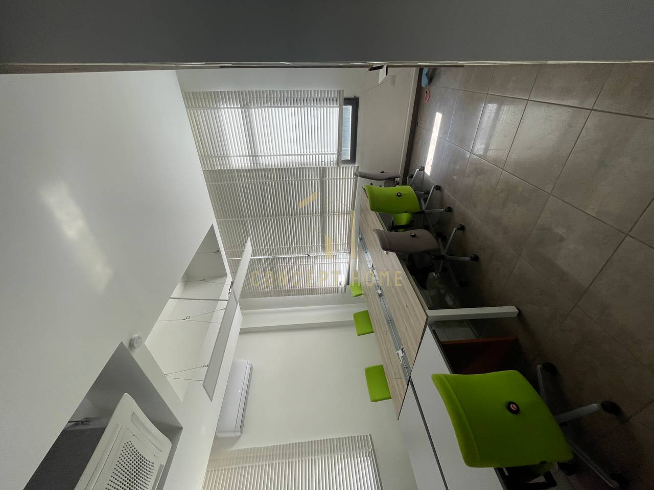For rent 3+1+2 near the Paris Commune