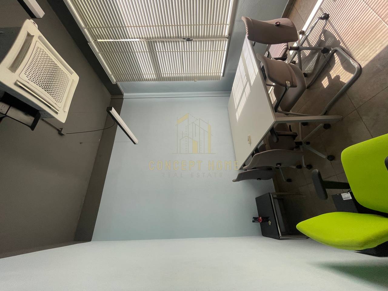 For rent 3+1+2 near the Paris Commune
