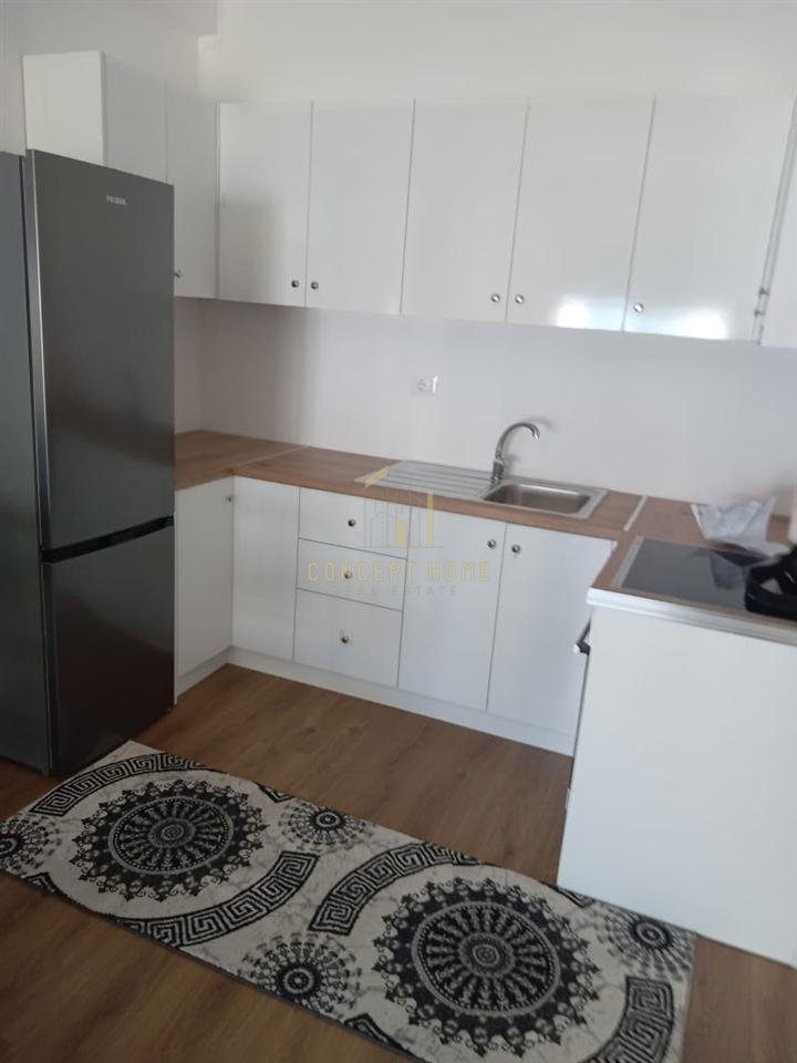 Jepet me qera apartament 1+1 ne Fresk