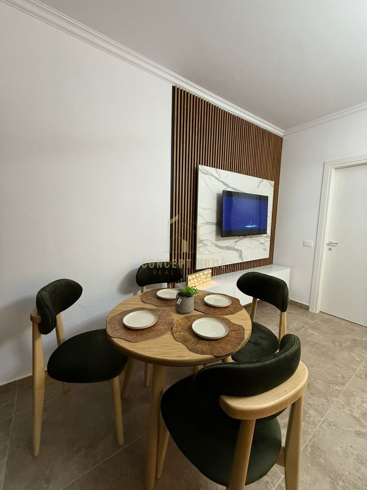 Shitet Apartament 1+1+ depo +parkimi te Shkembi kavajes