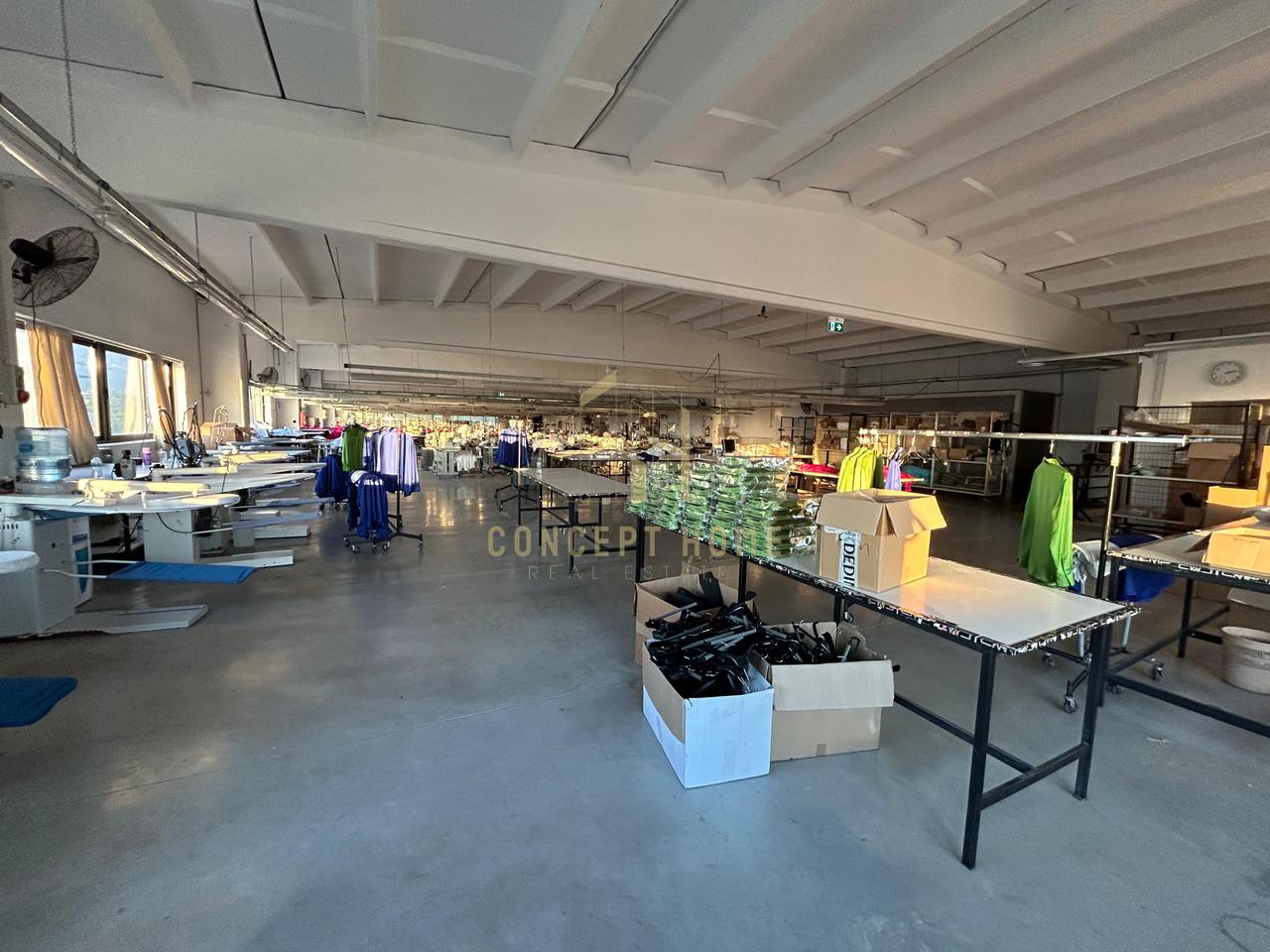 A 3-story warehouse for rent in Kamez