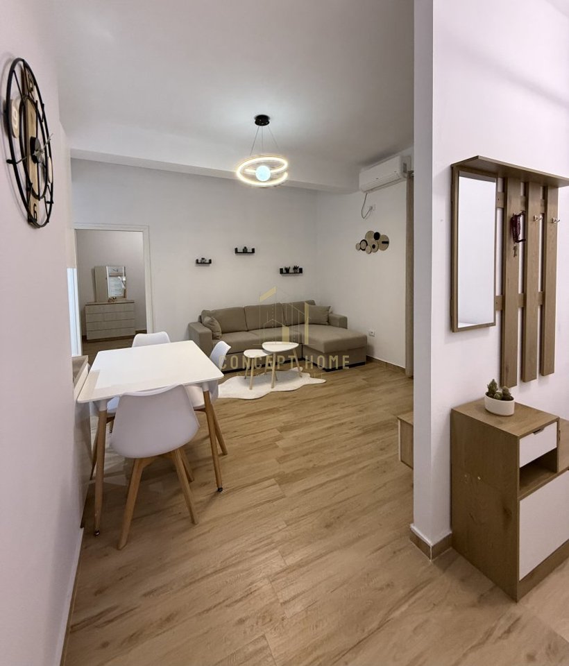 Affittasi 1+1 di una villa privata a Yzberisht.