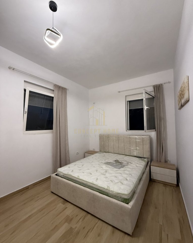 Affittasi 1+1 di una villa privata a Yzberisht.