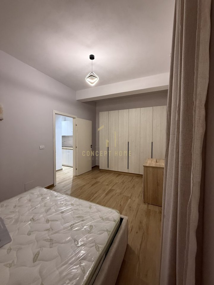 Affittasi 1+1 di una villa privata a Yzberisht.