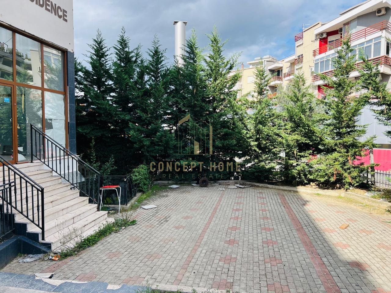 Jepet me qera ambient biznesi ne Fresk