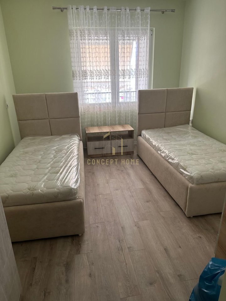 Jepet me qera apartment 2+1 Rruga 5 Maj
