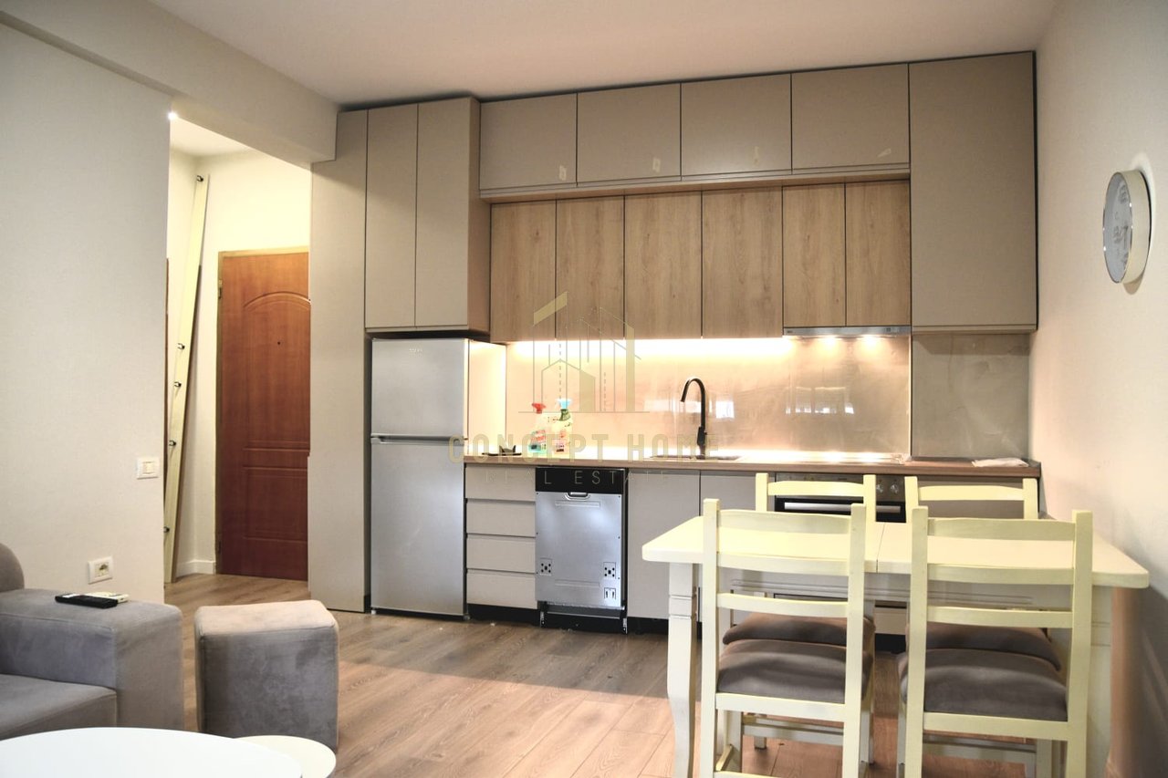 Apartment 1+1 for rent in Komune Parisi