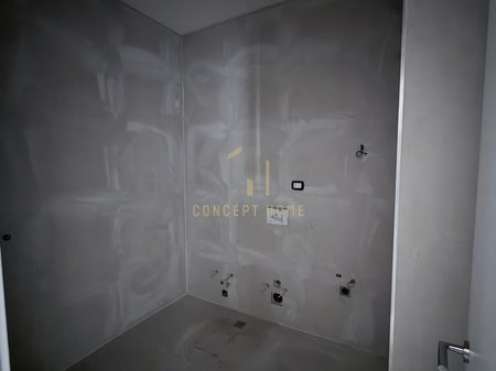 Shitet apartament 3+1 tek Ish Fusha Aviacionit "Turdiu"