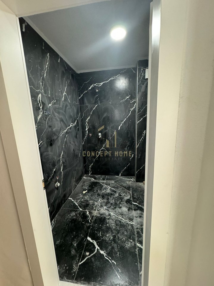 Shitet Apartament 2+1+2 tek Kodra e diellit.