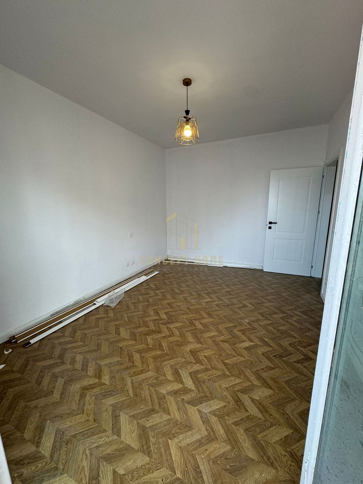 Shitet Apartament 2+1+2 tek Kodra e diellit.