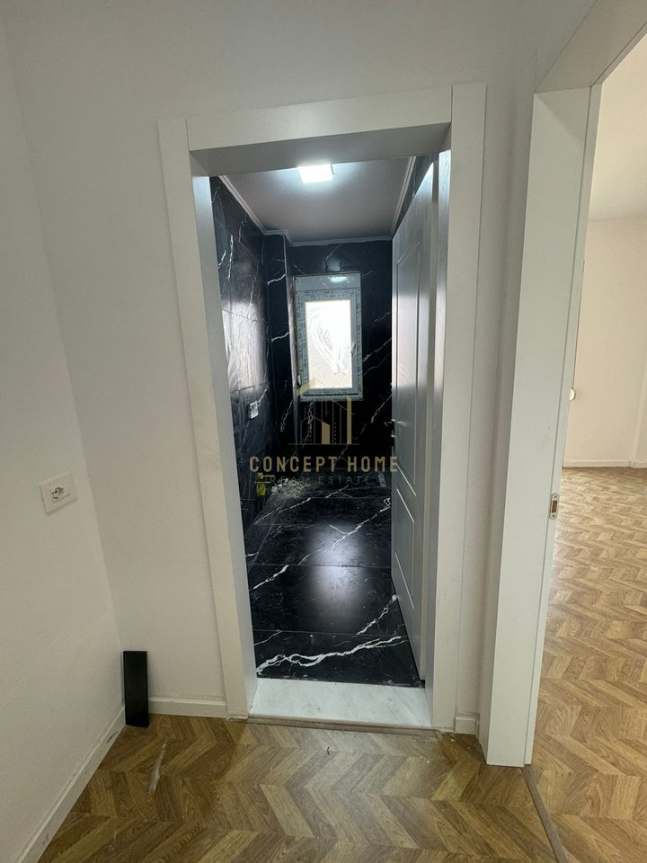 Shitet Apartament 2+1+2 tek Kodra e diellit.