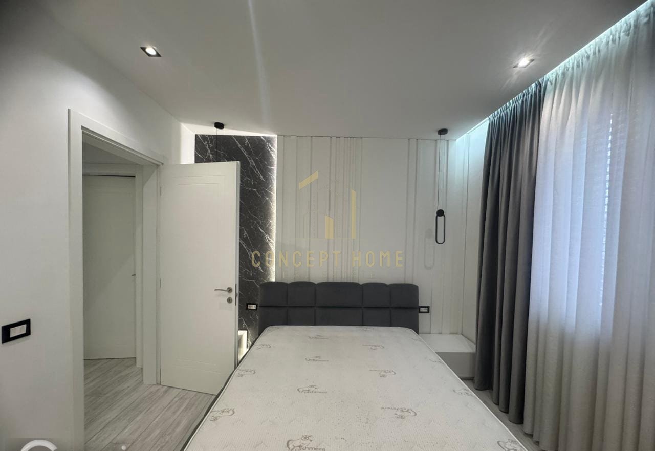 Jepet me Qera Apartament 3+1+3 Parkime Te Deliorgji