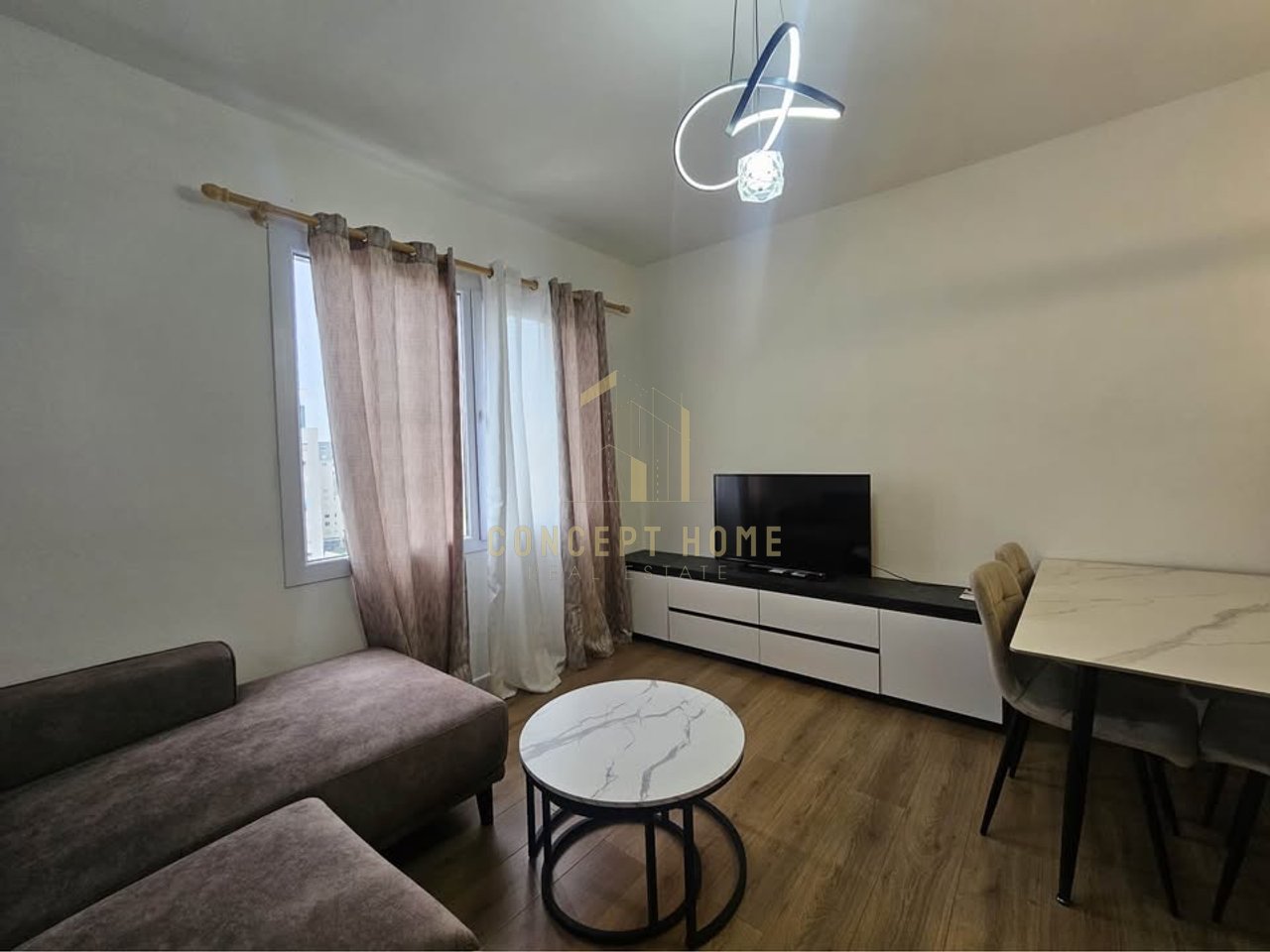 Jepet me qera apartament 3+1 tek Ish Fusha Aviacionit