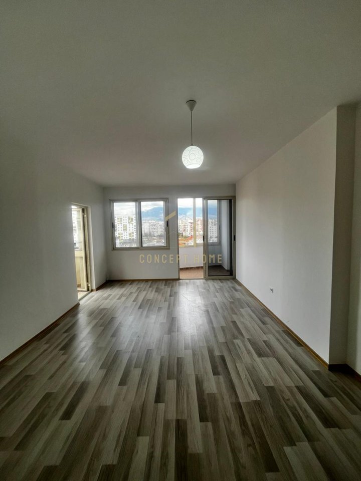 Shitet apartament 2+1 ne Yzberisht