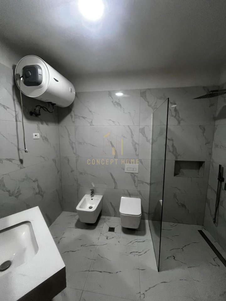 Shitet apartament 2+1 ne Yzberisht