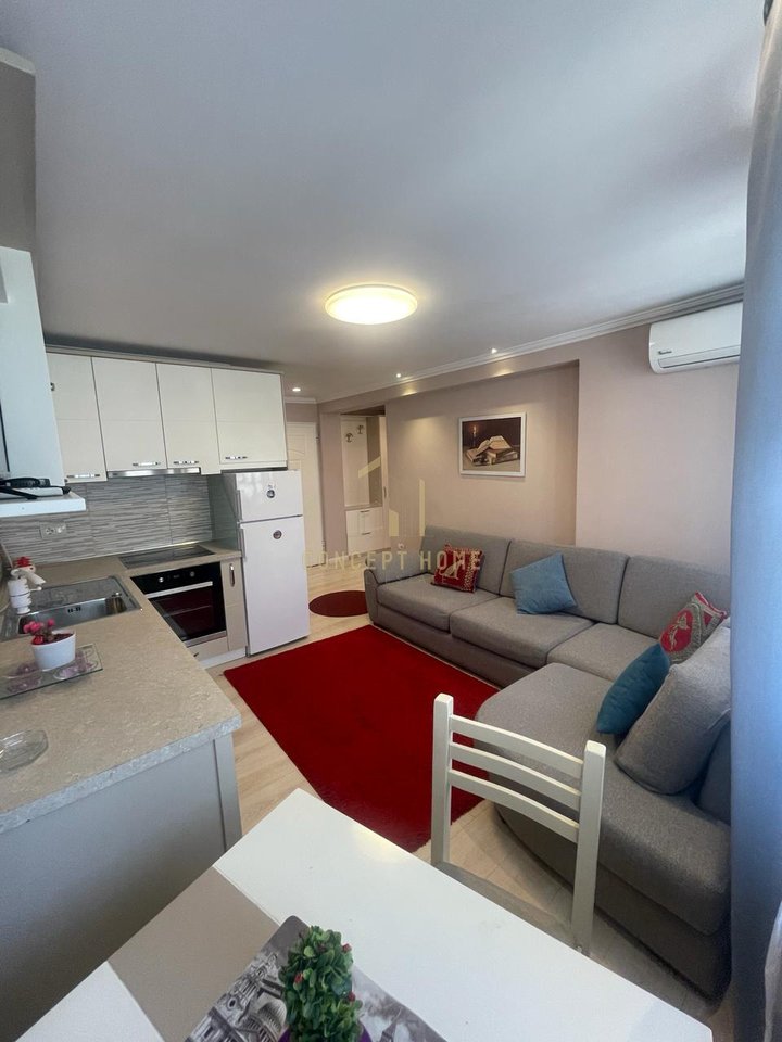 Apartament 1+1 Me Qira në 9 Katëshet, Tiranë - 900€ | 60 m²