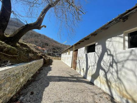 Magazzino in affitto a Dajt