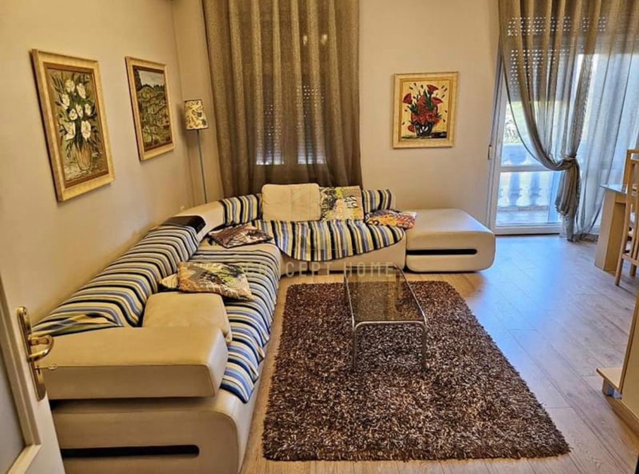 Jepet me qera Apartament 2+1 ne Bllok