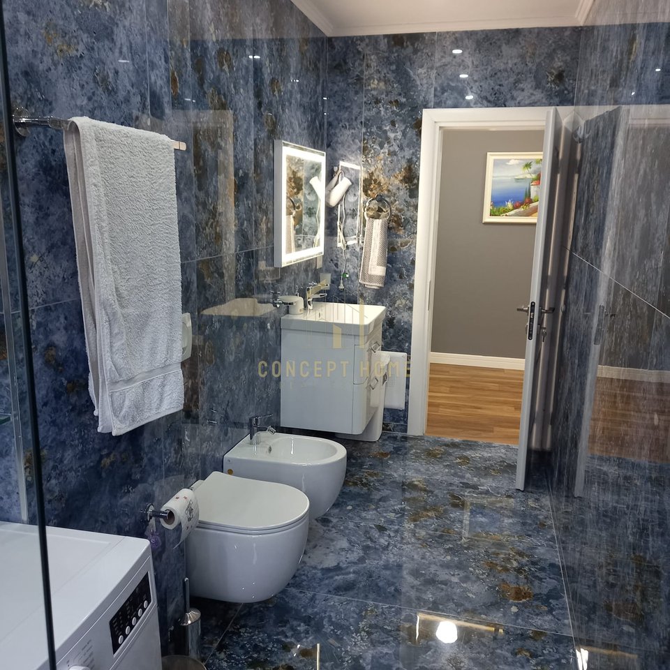 Jepet me qera apartament 1+1 tek Rruga kosovareve