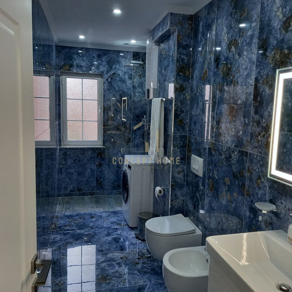 Jepet me qera apartament 1+1 tek Rruga kosovareve