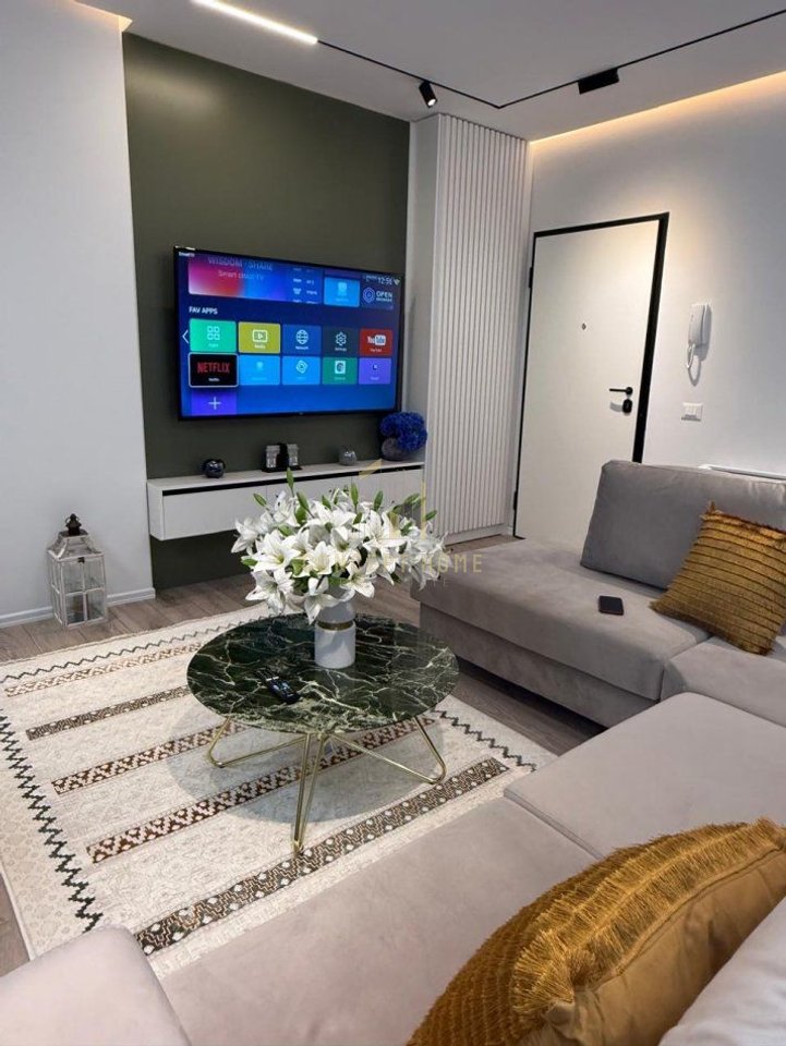 Jepet me Qera Apartament 1+1 tek Bulevardi i Ri