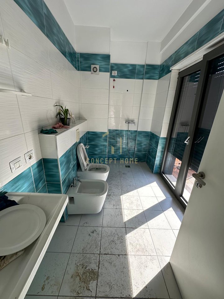 Apartament 1+1 Me Qira Për Zyra tek Zogu Zi "Ring Center" , Tiranë – 1000€ | 85 m²