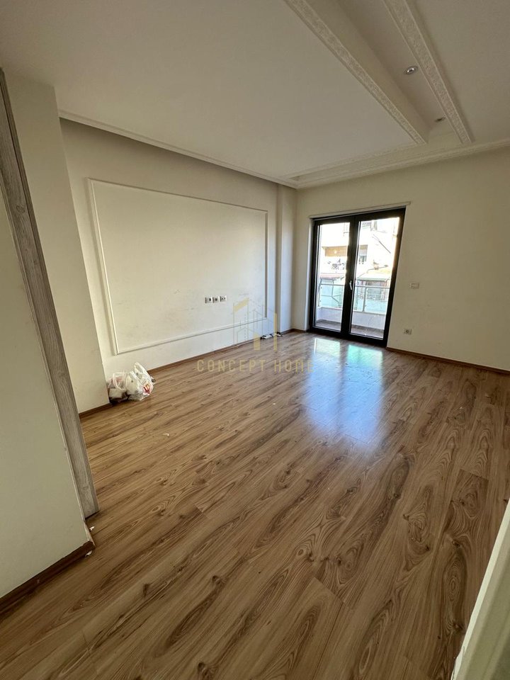 2+1+2 Apartment For Rent For Offices at Zogu Zi "Ring Center", Tirana – 1200€ | 115 m²