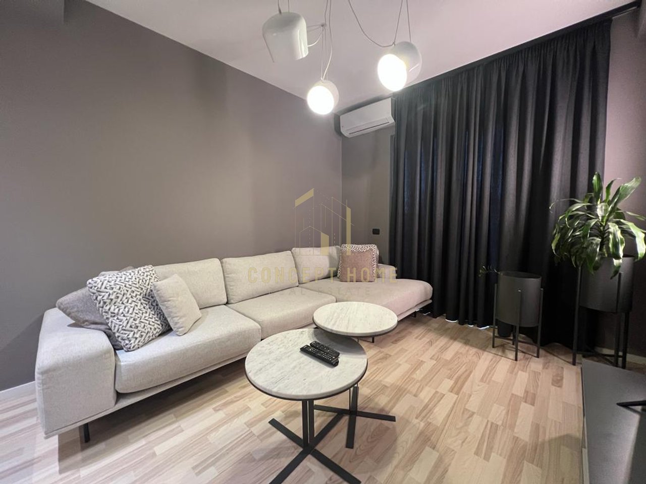 Apartament 1+1 Me Qira në Rruga e Kavajës, Tiranë - 1400€ | 70 m²